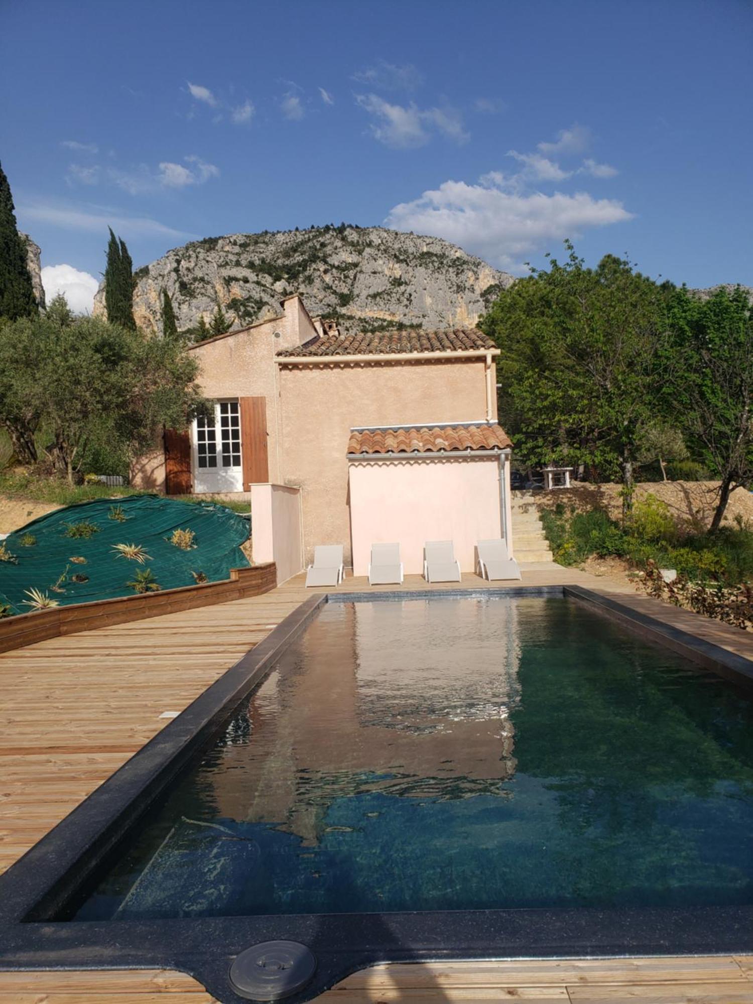 Les Claux Des Oliviers * Moustiers-Sainte-Marie