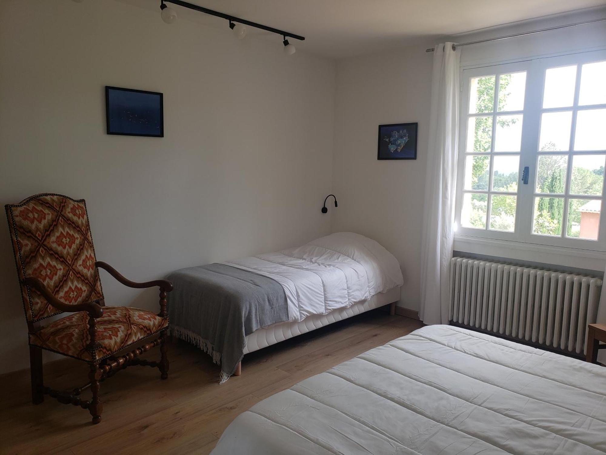 Holiday home Les Claux Des Oliviers *
